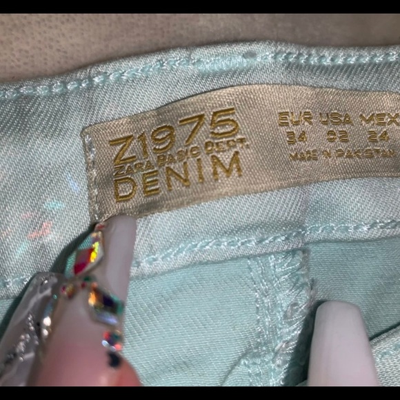 LEGGINGS, JEANS ETC🤍 - Picture 3 of 3